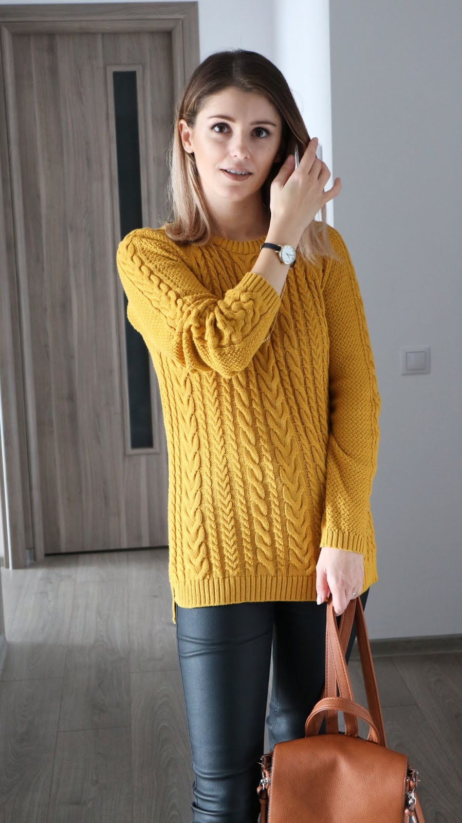 Mustard sweater shop outfits